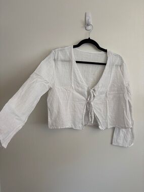 White Tie-Front Cropped V-Neck Top
